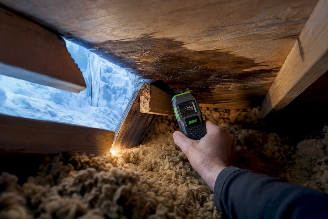 U.S. Homeowners: Are Ice Dams Covered by Insurance? Filing Checklist